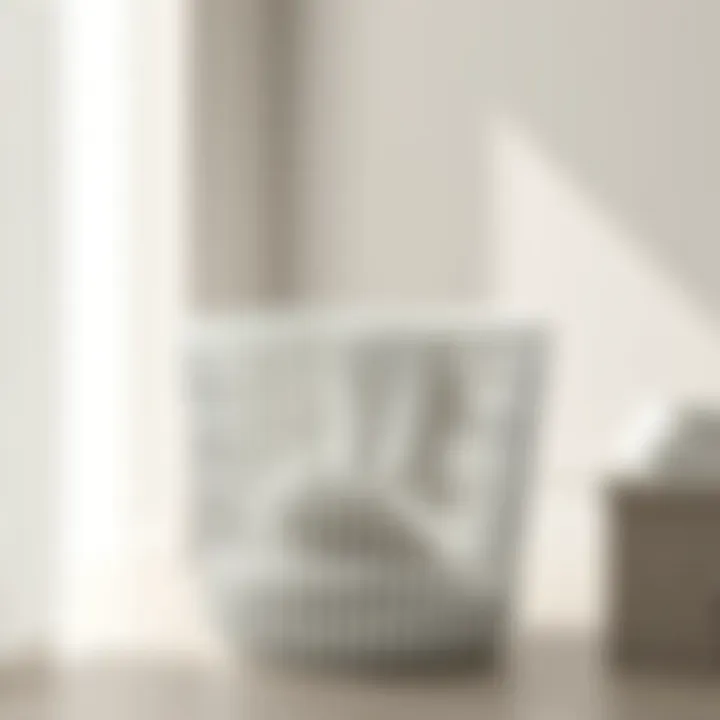 Ergonomic Design for Practical Use Ergonomically designed curved laundry basket for ease of use